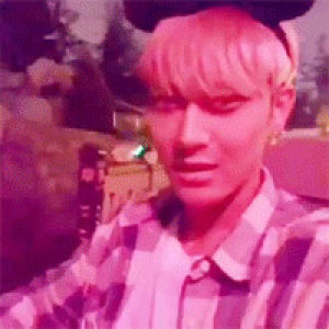 let me love you,tao,huang zitao,my prince peach,pleeeaaase,be happy forever,that frozen balloon is killing me,meipai,can i hugg you,those mickey ears