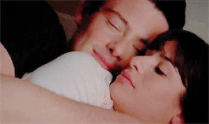 Abrazo abraza acaricia GIF - Encontrar en GIFER