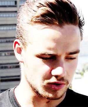 playing with your nipples,liam payne,liam,moment,direction,payne