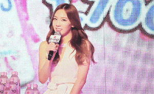 kim taeyeon,fancam,snsd,taeyeon,can you pls stop being so pretty heol,b ing event