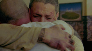 wentworth miller,dominic purcell,fox,hug,prison break,brothers,embrace,lincoln burrows