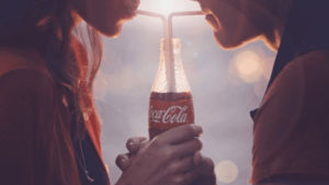 coca cola,juntos,beso,coca,sed,love,amor,historia,novia,novio,goodtimes,sienteelsabor,momentos