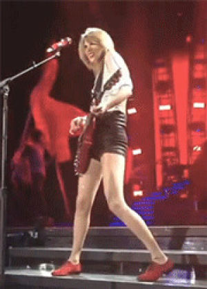 taylor swift,dancing,live,red,awkward,tour,rock out