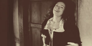 alex kingston,moll flanders,i want to lose myself in that cleavage