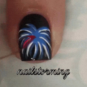 4th of july,fourth of july,fireworks,diy,nails,nail art,manicure,nail tutorial,fireworks nails