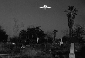 plan 9 from outer space,flying saucer,maudit,trivia,james rodriguez