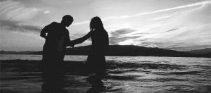 cute,black and white,couple,beach,relathionship,beautiul