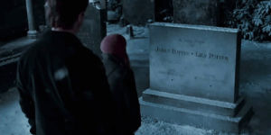queue,emma watson,daniel radcliffe,hermione granger,grave,cemetary,harry potter and the deathly hallows