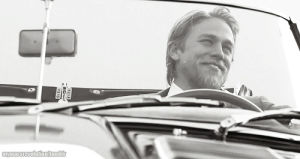 charlie hunnam,here,as,charlie,him,grey,shades,christian,support,hunnam,desire,producers