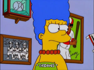 marge simpson,episode 15,mad,pictures,season 12,museum,groaning,12x15,looking around