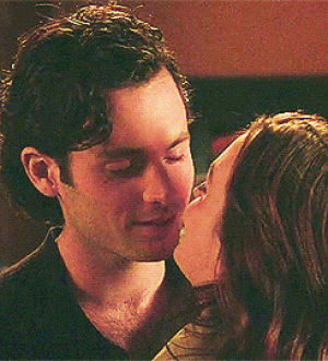 Dan Humphrey Gif Find On Gifer