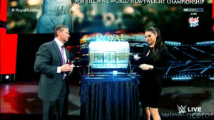 stephanie mcmahon,wwe,wrestling,roman reigns,vince mcmahon,ppv,monday night raw,royal rumble,pay per view,gold dress,oreimo 2