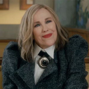 thank you,funny,schitts creek,thanks,canadian,comedy,smile,rose,humour,cbc,schittscreek,moira,catherine ohara,queen moira,kevins mom