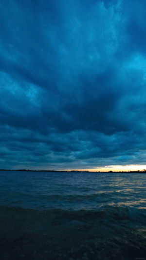 clouds,sunset,nature,cinemagraph,rain,waves,perfect loop,gloomy,lightning storm,lake,cinemagraphs,artist