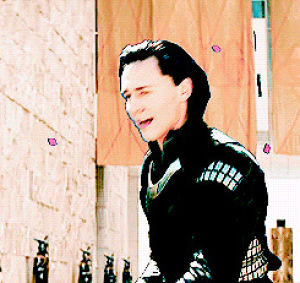 happy,excited,tom hiddleston,thor,loki,yay,thor 2