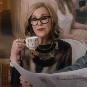 moira rose,catherine ohara,we love you,humour,kevins mom,funny,love,comedy,family,schitts creek,cbc,parents,canadian,schittscreek,queen moira,queenmoira