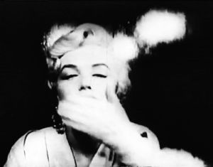 marilyn,blow kiss,kiss,singer,pretty,actor,marilyn monroe,idol,gorgeous,fabulous,monroe,much,i love her,bitchplease,redlips,she is the best