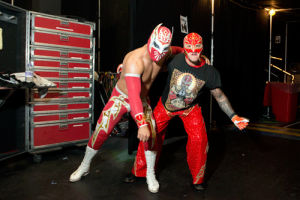 rey mysterio,wrestling,sin cara,wwe,prime time players