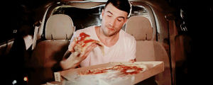 i love pizza,pizza,sam hunt,valentines day,yum,vday,pizza is my valentine,im so lonely