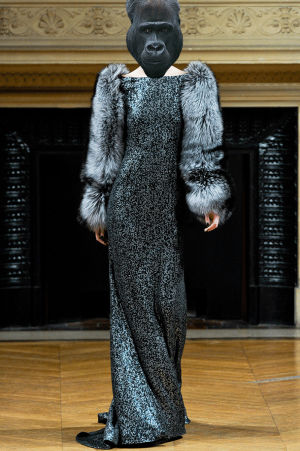 fashion,fashgif,runway,gorilla,couture,fall 2011,alana zimmer,alexis mabille,silverback gorilla