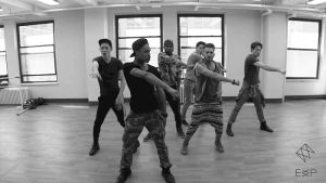 group,dance,kpop,black and white,fight,punch,exp,k pop,bw