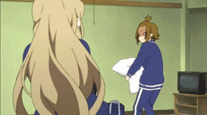 pillow fight,anime,kawaii,pillow