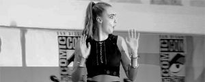 cara delevingne,suicide squad,comic con,shes so cute,sdcc15,caradelevingneedit,sdcc 15,at first she was distracted and then wooooow,adorable little thing,minecdelevingne
