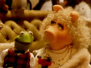 miss piggy,love,80s,christmas,retro,1980s,holidays,the muppets,80s s,kermit,retro s,the muppets christmas special