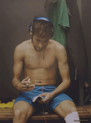 neymar,neymar jr,tats,omg,celebs,photo,image,men,tattoos,beats,headphones,pic,footballers,soccer players,tatts,buyback