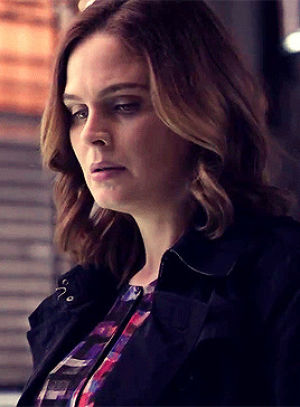 emily deschanel,ugh baby emily is going to nail the shit out of this,spoilers,bones,bonestv,temperance brennan,sneak peek,11x01,booth and brennan
