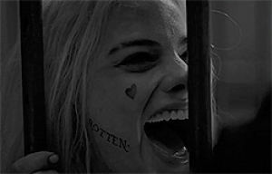 insane,suicide squad,black and white,harley quinn,margot robbie,dc comics,daddys lil monster