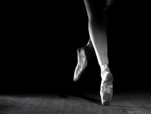 art,shoes,beautiful,legs,ballerina,dance,cute,beauty,lovely,skinny,black white