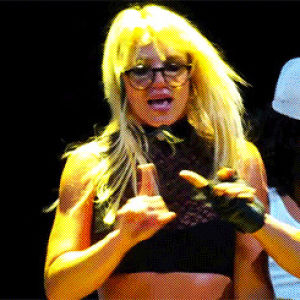britney spears,dancing,tour,circus