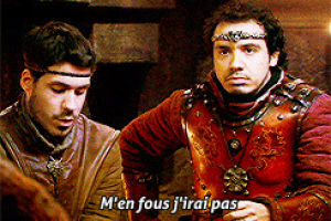 Kaamelott Perceval Arthur Anniversaire Gif On Gifer By Vot