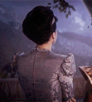 regina mills,once upon a time,2k,the evil queen,regina mills mine,lol i need new stuff to photoshop