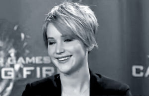 smile,jennifer lawrence,awkward,short hair,hair cut,what is going on