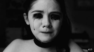 cry,ohan,black and white,isabelle fuhrman,esther