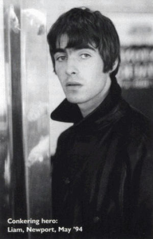 liam gallagher,oasis,90s,1994,beths face was terrifying when she said that