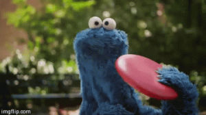 frisbee,hungry,sesame street,cookie monster,munchies