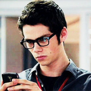 dylan o brien,texting,two faced,the maze runner,the first time,wtf,teen wolf,people,phone,funny s,thomas,acting,act,confidence,different,teenagers,texts,the internship,stop that,dave hodgman,stuart twombly