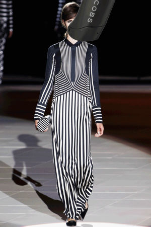 fashion,black and white,nyfw,fashgif,stripes,marc jacobs,spring 2013,barcode,striped,martha jones,john barrowman