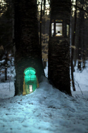 whimsical,woodhouses,art,snow,night,photoshop,fairy,magical,cozy,daniel barreto,photomontage,elfs