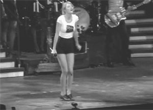 dancing,taylor swift,awkward,moves,red tour,taylor swifts