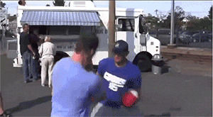 sports,mma,punch,boxing,buzzfeed,fighter,street fight
