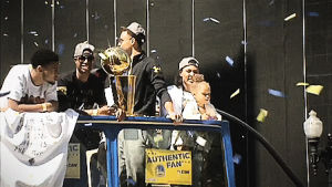 warriors parade,nba,basketball,golden state warriors,warriors,stephen curry,riley curry,ayesha curry,nba champions,finnish,tabaco,libri