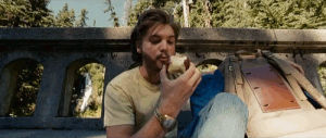 into the wild,movies,eating,apple,lunch,emile hirsch,sean penn,haidafare,lunch break,nelle terre selvagge