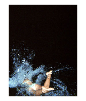 swimming,nishika,diving,animation,3d,night,splash,35mm
