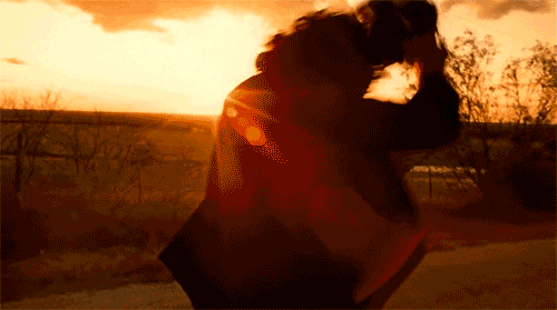 leatherface chainsaw gif