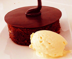 Yammy GIFs - Get the best gif on GIFER