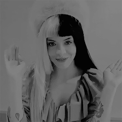 Melanie martinez GIFs - Hole dir die besten GIFs auf GIFER